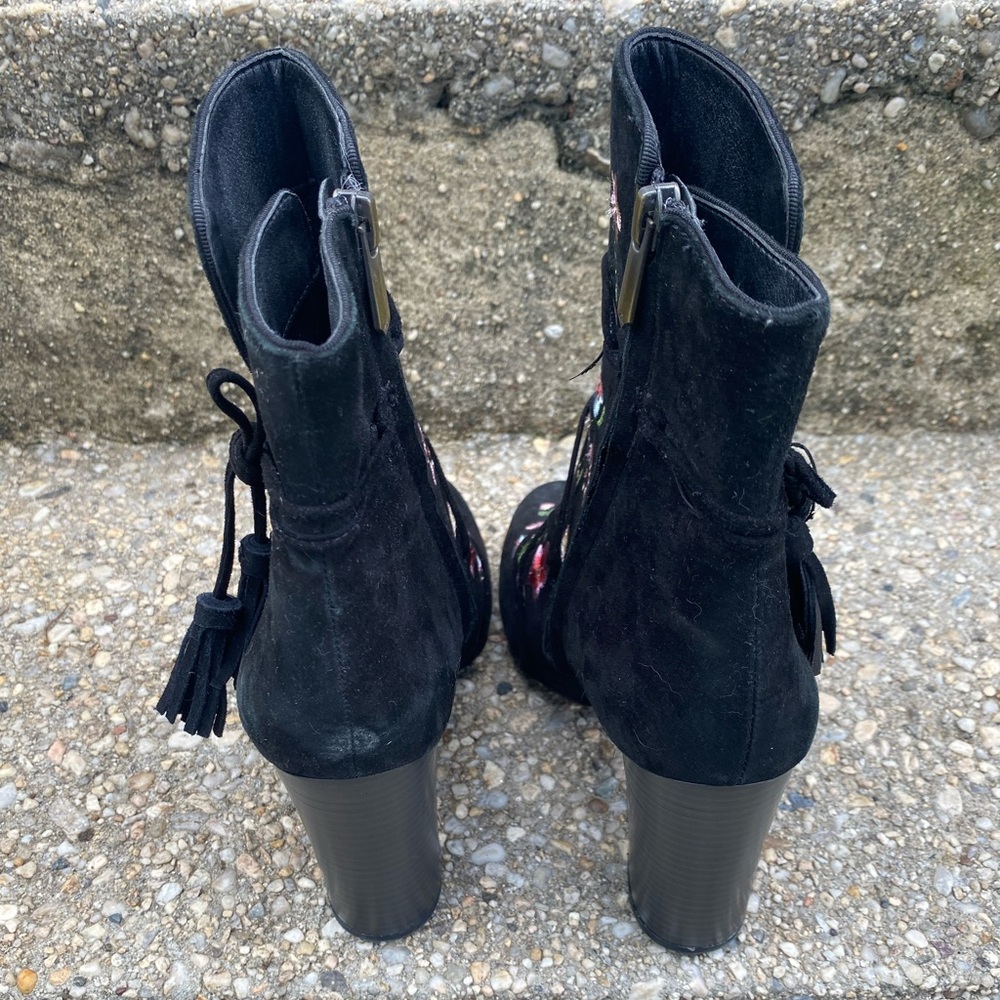 Embroidered Sam Edelman Booties💐 - Picture 4 of 5